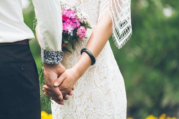 Quels sont les avantages et les inconvénients du mariage civil, religieux ou laïque ?