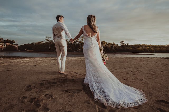 Célébrez votre mariage au Pays Basque dans des domaines authentiques, avec des vues imprenables sur la montagne et l'océan.